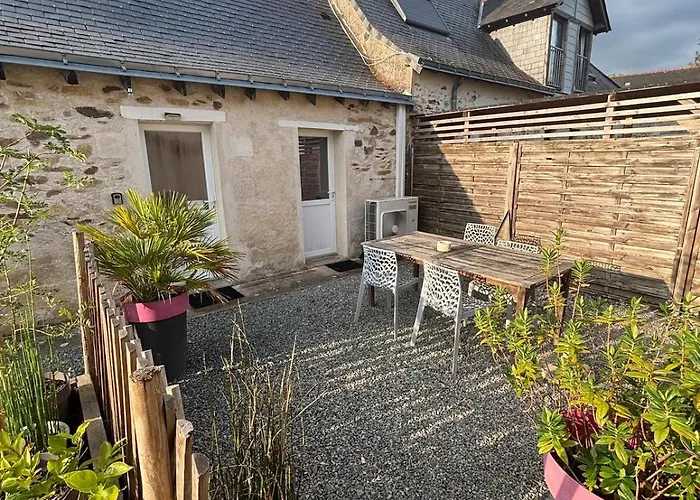 Proche D'angers * Longuenee-en-Anjou